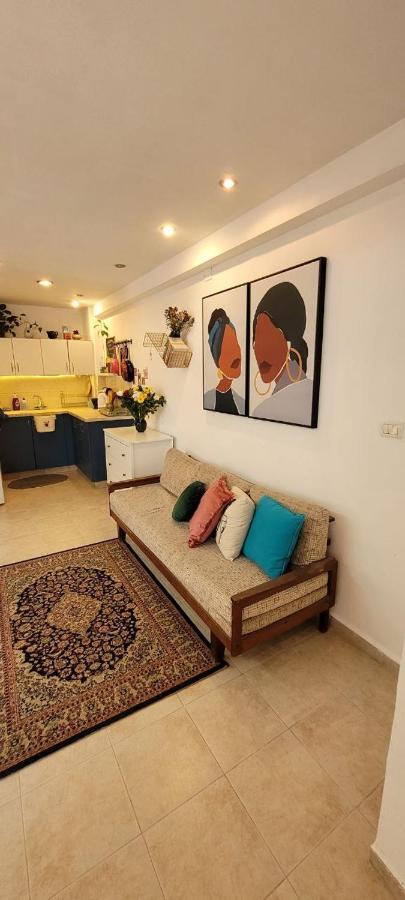 דירה לזוג על שוק מחנה יהודה Apartment Yerusalem Bagian luar foto