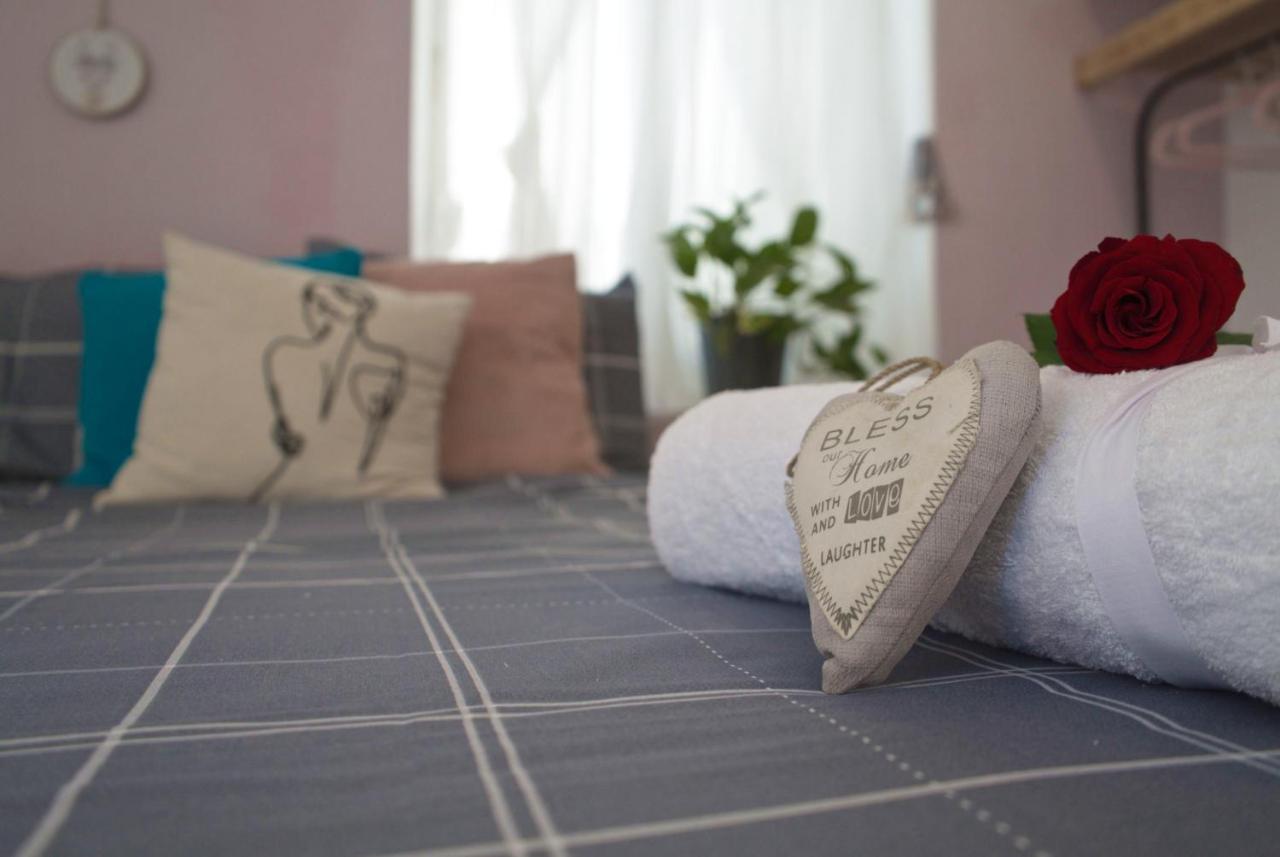 דירה לזוג על שוק מחנה יהודה Apartment Yerusalem Bagian luar foto