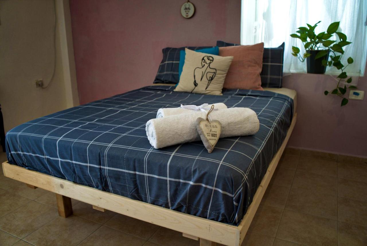דירה לזוג על שוק מחנה יהודה Apartment Yerusalem Bagian luar foto