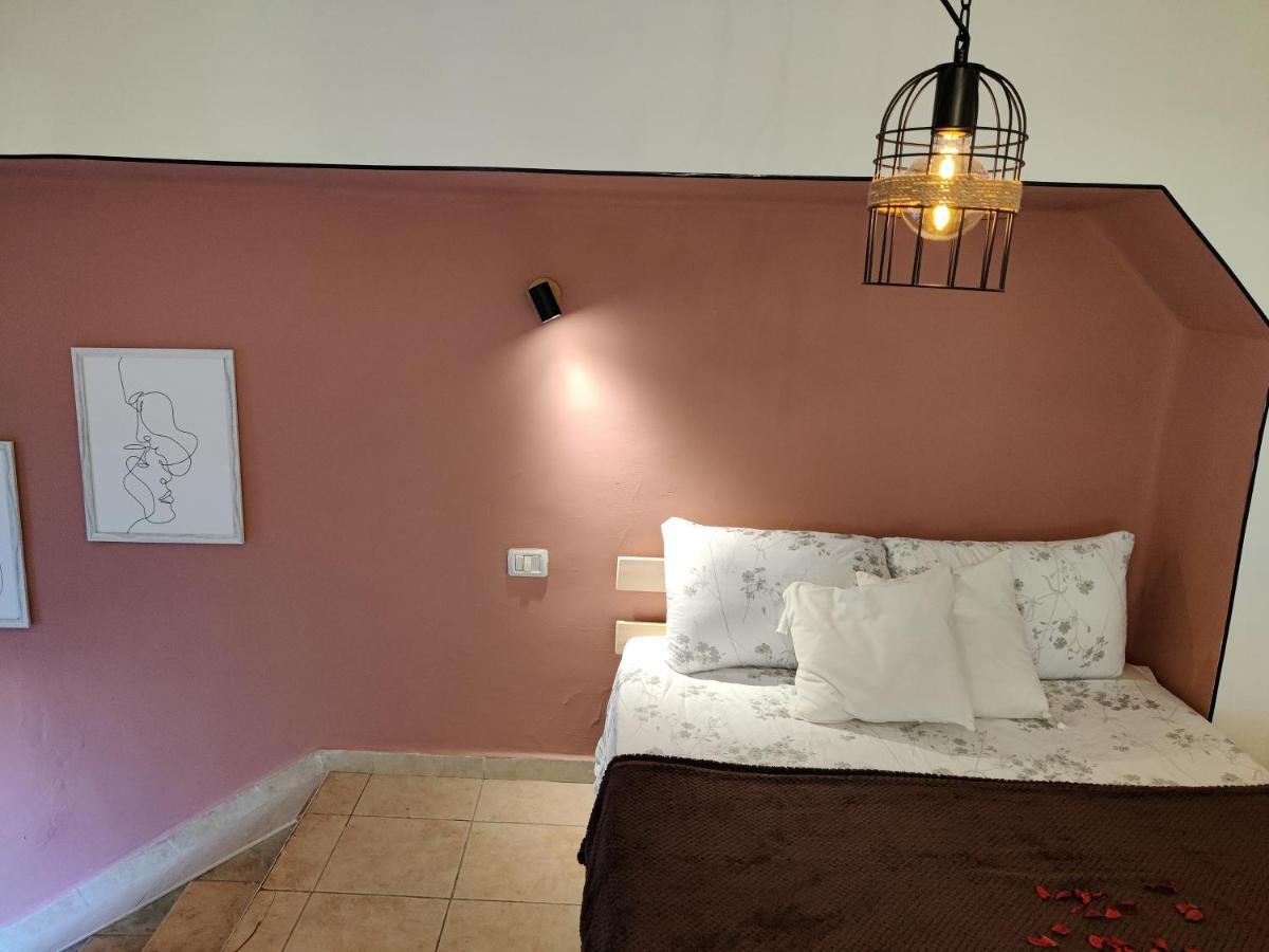 דירה לזוג על שוק מחנה יהודה Apartment Yerusalem Bagian luar foto