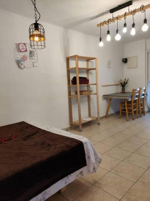 דירה לזוג על שוק מחנה יהודה Apartment Yerusalem Bagian luar foto