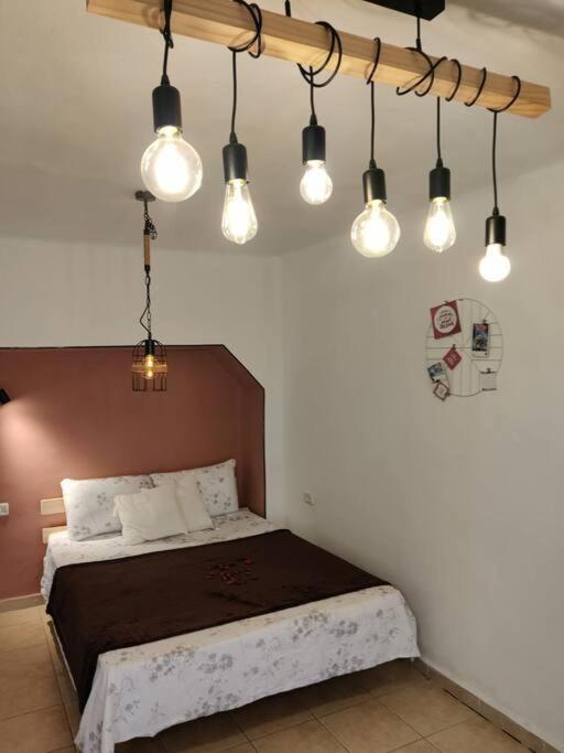 דירה לזוג על שוק מחנה יהודה Apartment Yerusalem Bagian luar foto